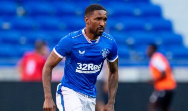 Rangers striker Jermain Defoe in touching tribute to mentor Glenn Roeder