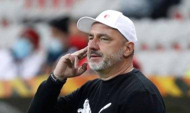 Slavia boss booted a hole in the door as side trailed to Slovacko