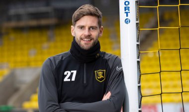 Livingston's Jon Guthrie aiming to shrug off Betfred Cup loss with Rangers upset