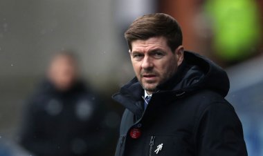 Carragher explains how Gerrard's career path may have altered at Rangers