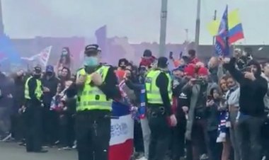 Gerrard mobbed by Rangers fans outside Ibrox as win puts them on brink of title
