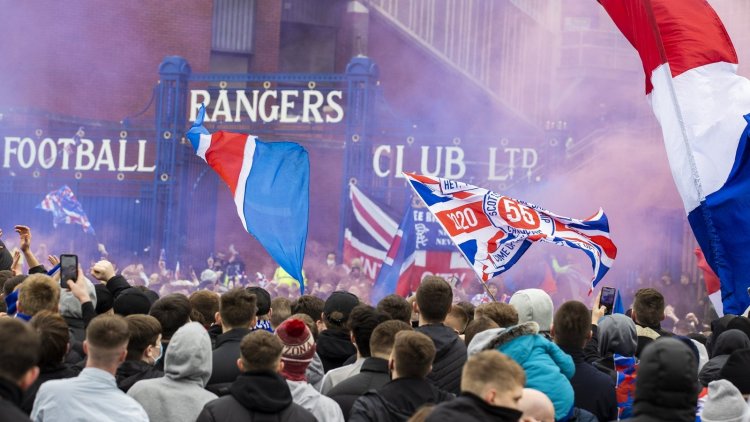 Rangers fans breach lockdown rules with Ibrox gathering