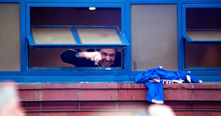 Watch: Steven Gerrard celebrates with fans as Rangers close in on league title - Planet Football