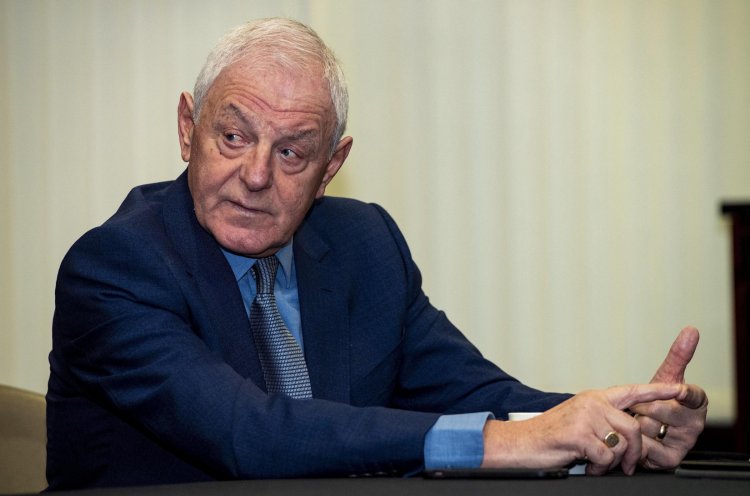 Legendary Rangers manager Walter Smith issues stark warning to Steven Gerrard after historic 55th title win