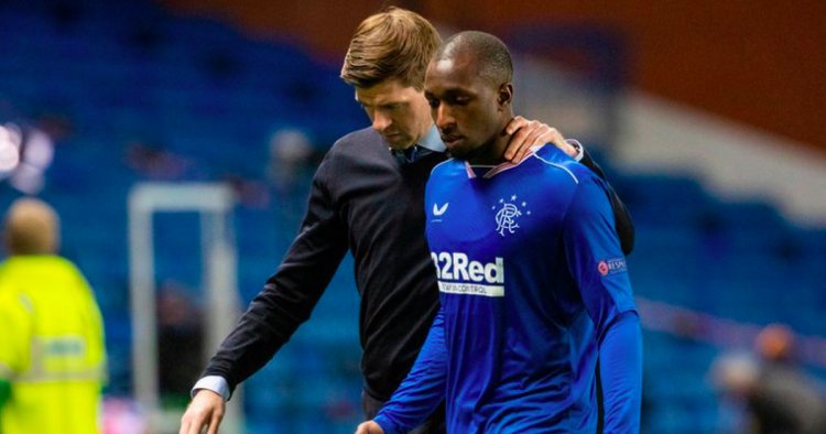 Anti-fascist football fans support Rangers star Kamara in racist abuse row