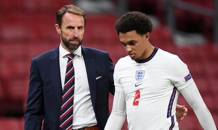 Steven Gerrard 'surprised' by Trent Alexander-Arnold's England snub