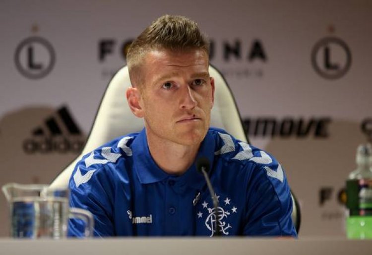 Rangers news: Mills hails 'outstanding' Steven Davis