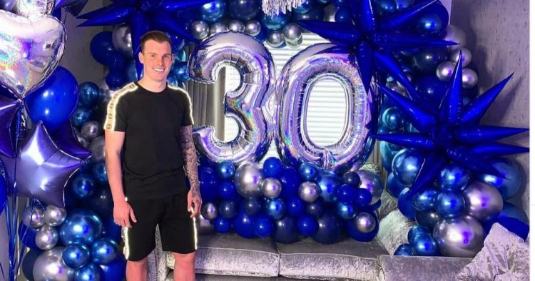 Ex-Rangers star Greg Wylde's birthday garden bash broken up by cops