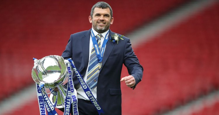 Callum Davidson can pip Rangers gaffer Steven Gerrard to top boss award