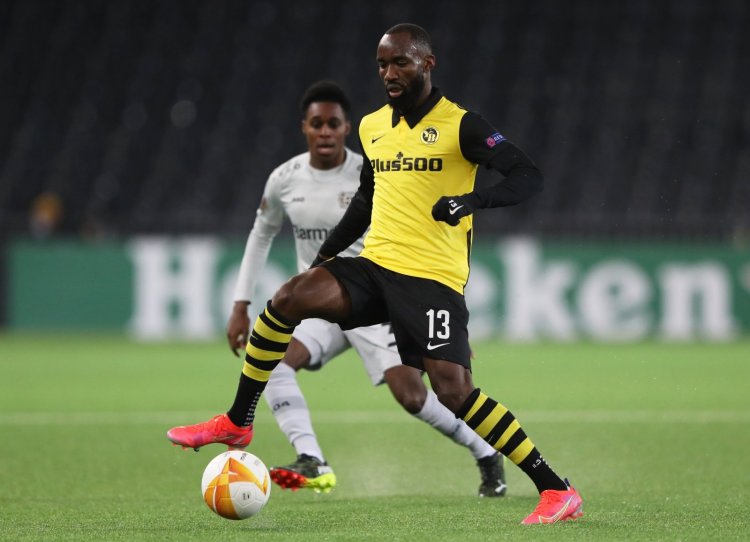 Rangers in Moumi Ngamaleu transfer race