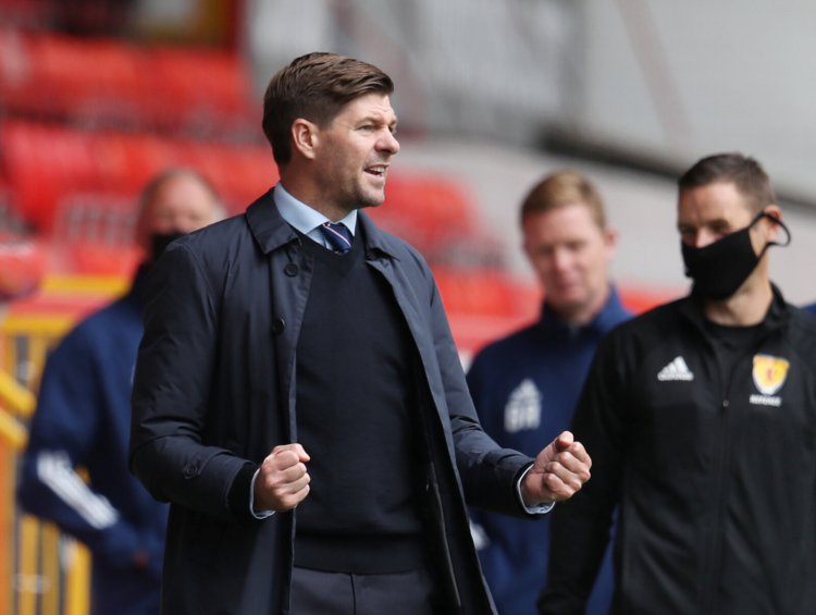 Rangers offer Doekhi a three-year deal