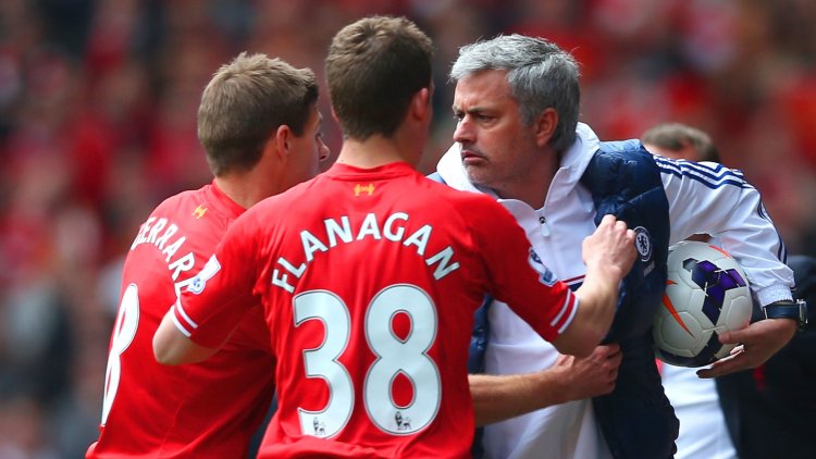 Photo: Jose Mourinho’s little dig at Steven Gerrard