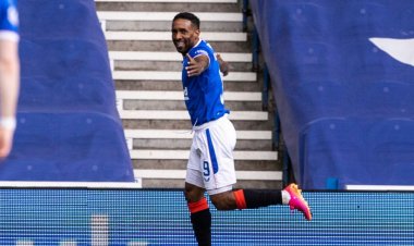 Jermain Defoe makes Rangers sacrifice admission as he delivers emotional thanks