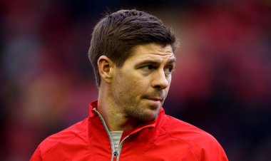 Peter Crouch jumps to Steven Gerrard's defence after Hall of Fame blast