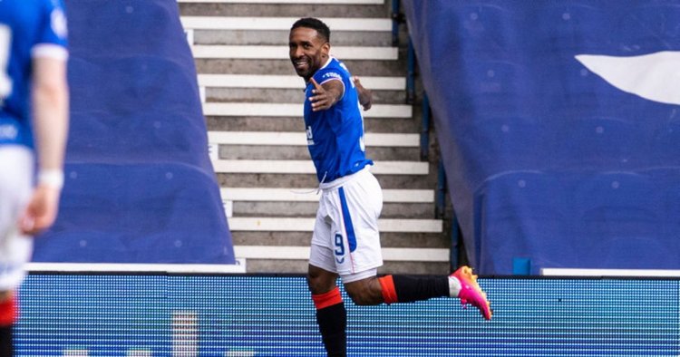 Jermain Defoe Rangers contract latest as Steven Gerrard confirms talks