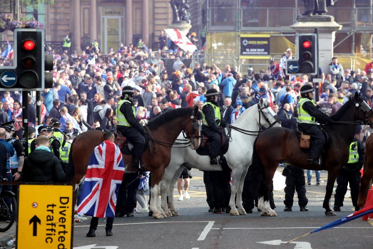 Ex-Rangers ace slaughters fans who fought amongst themselves and compares Glasgow scenes to Gotham City