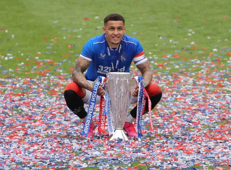 Proud Tavernier returns Premiership prize to trophy room