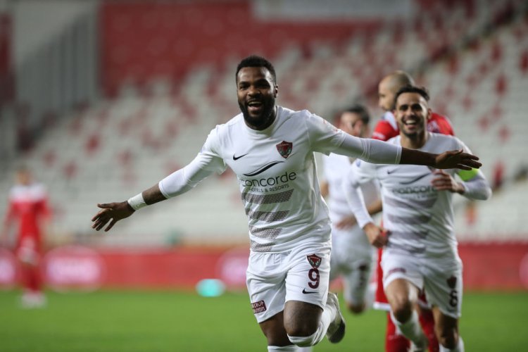 Champions League side in £6.9m bid for Rangers-linked Aaron Boupendza